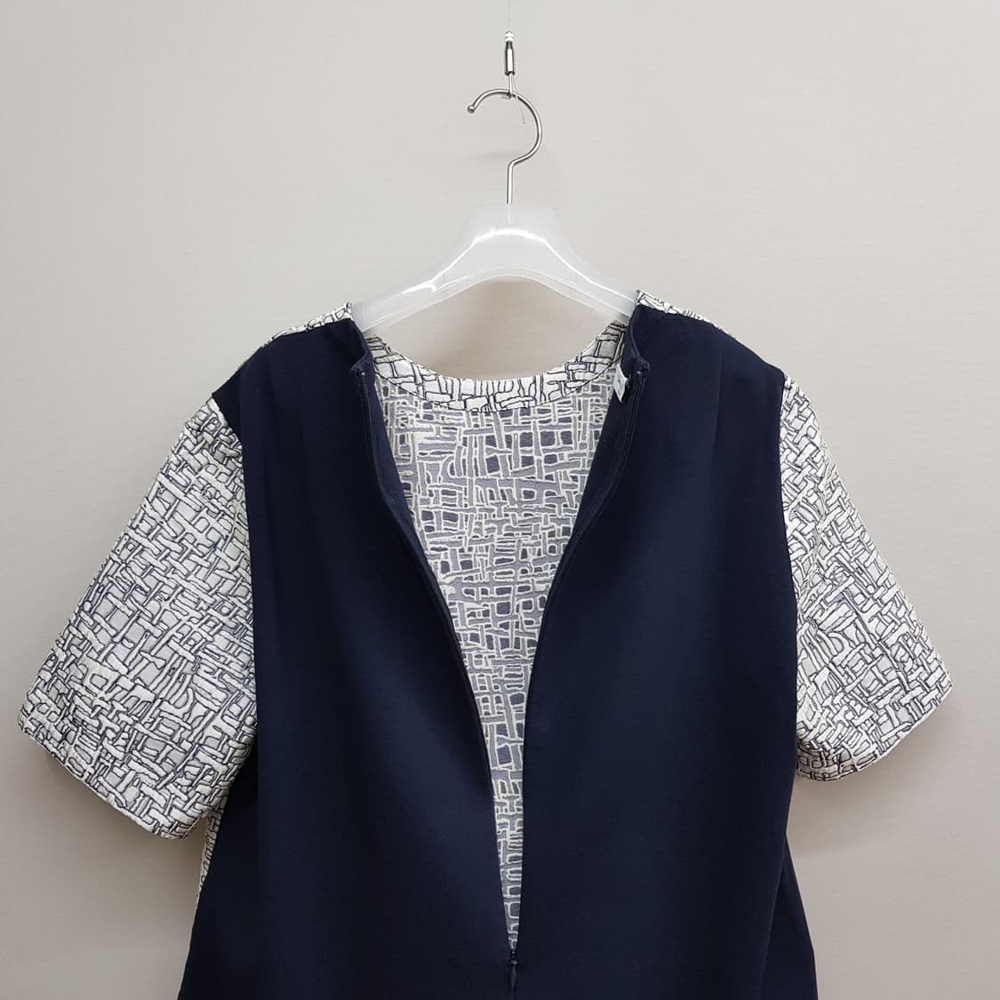 아크리스 펀토(AKRIS punto) 패턴 반팔 블라우스 M사이즈 상품이미지6