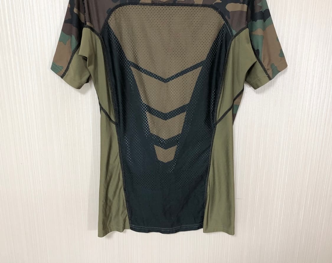 나이키프로 컴뱃 하이퍼쿨 카모 언더티/컴플레션 XL(105) 상품이미지9
