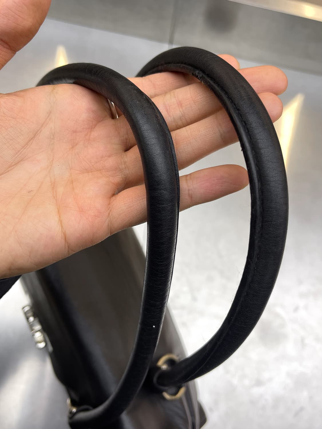 살바토레 페라가모 간치니 바게트 백 상품이미지5