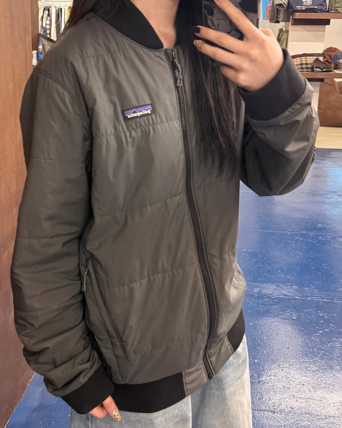 파타고니아 시멘트 그레이 경량 봄버 자켓 상품이미지2