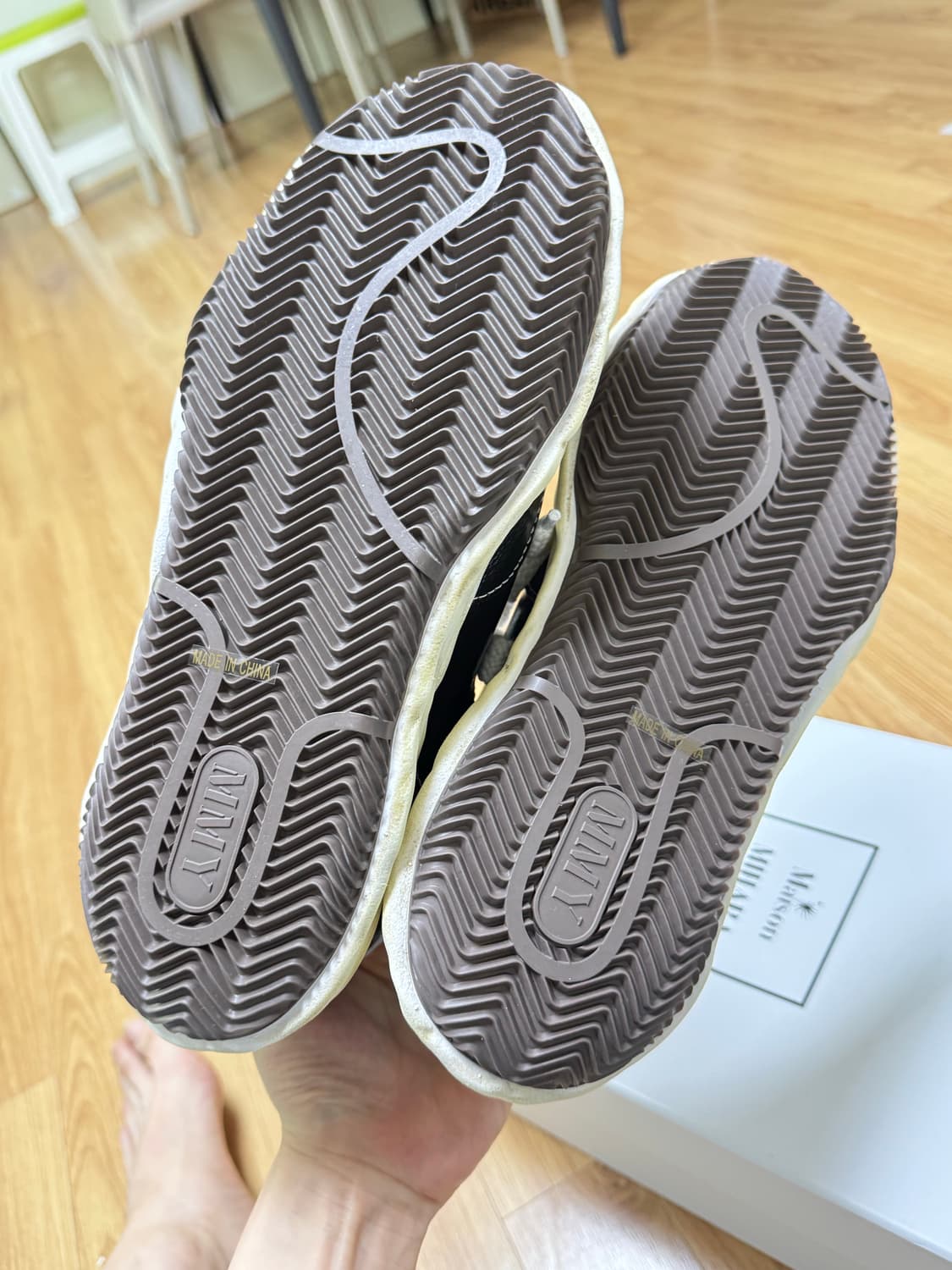 메종 미하라 야스히로 블레이키 레더 로우탑 스니커즈 42, 43 상품이미지4