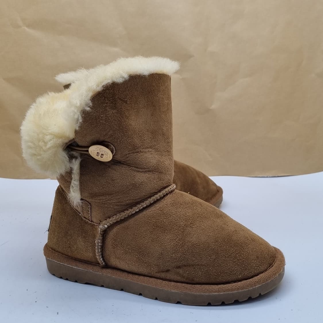 UGG어그 데일리 버튼 여성부츠225-230. 상품이미지1
