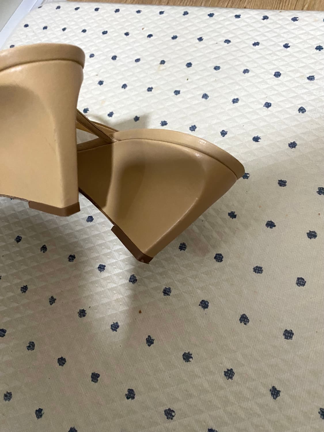 BY FAR 웨지힐 쪼리 샌들 상품이미지7