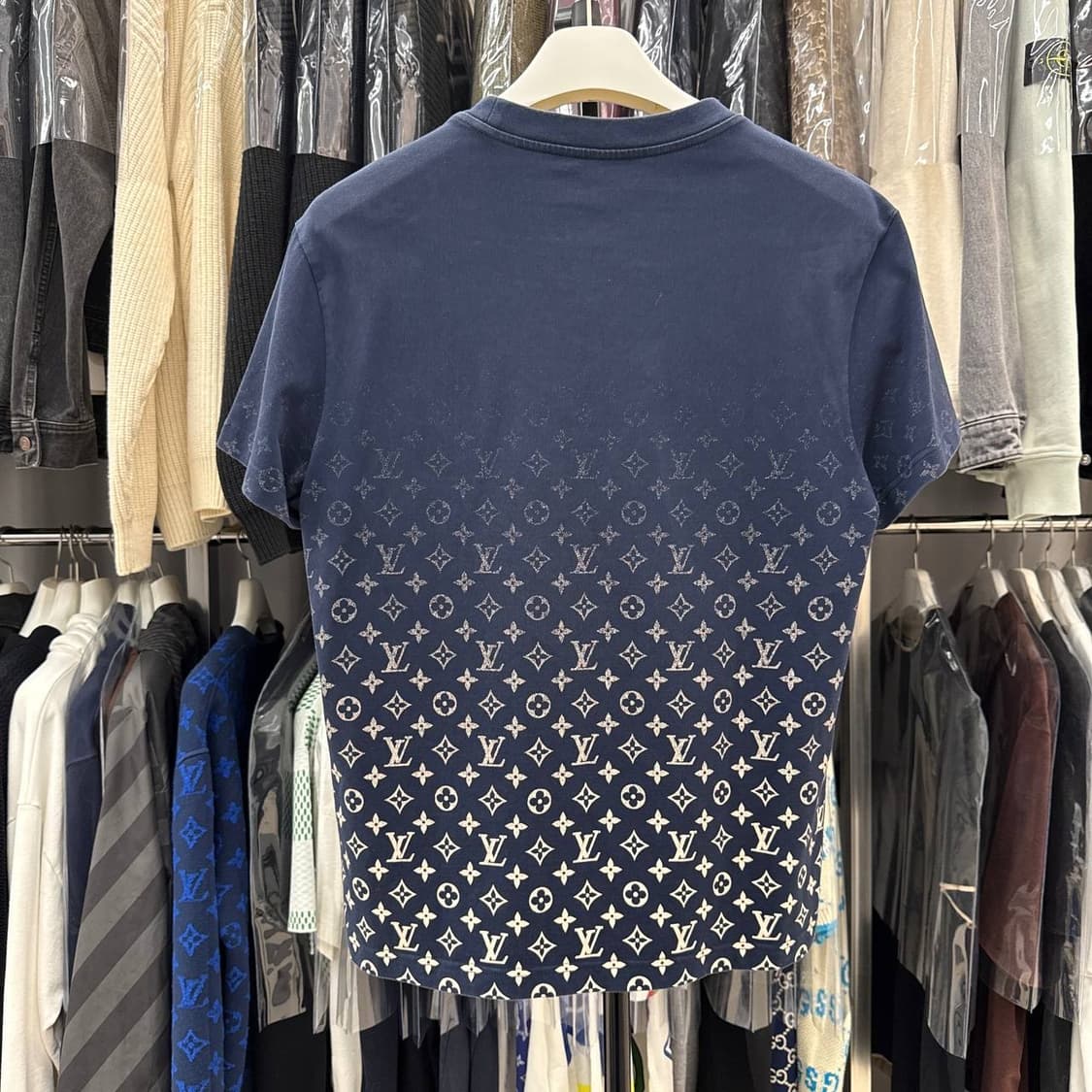 [리오브전포점] 루이비통 모노그램 그라디언트 반팔  상품이미지2