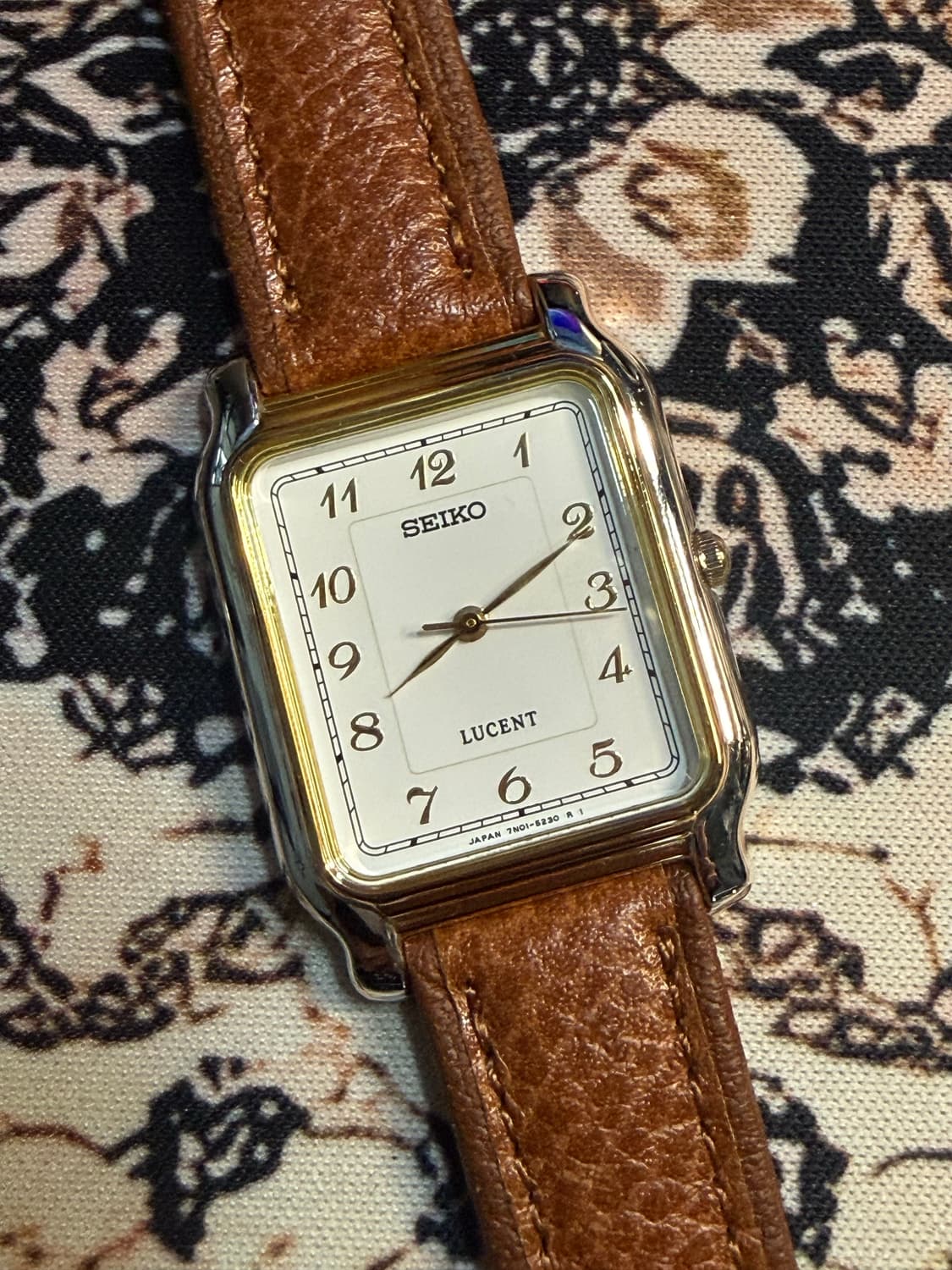 SEIKO 빈티지 쿼츠 시계 상품이미지2