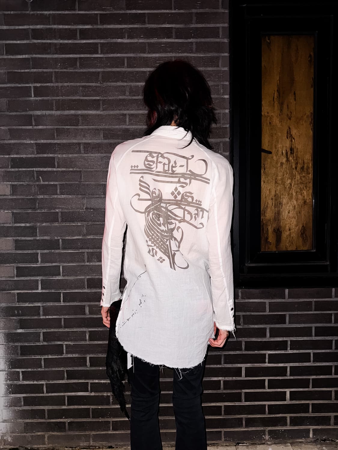 Kmrii – Frayed Ink-Print Long Shirt  상품이미지3