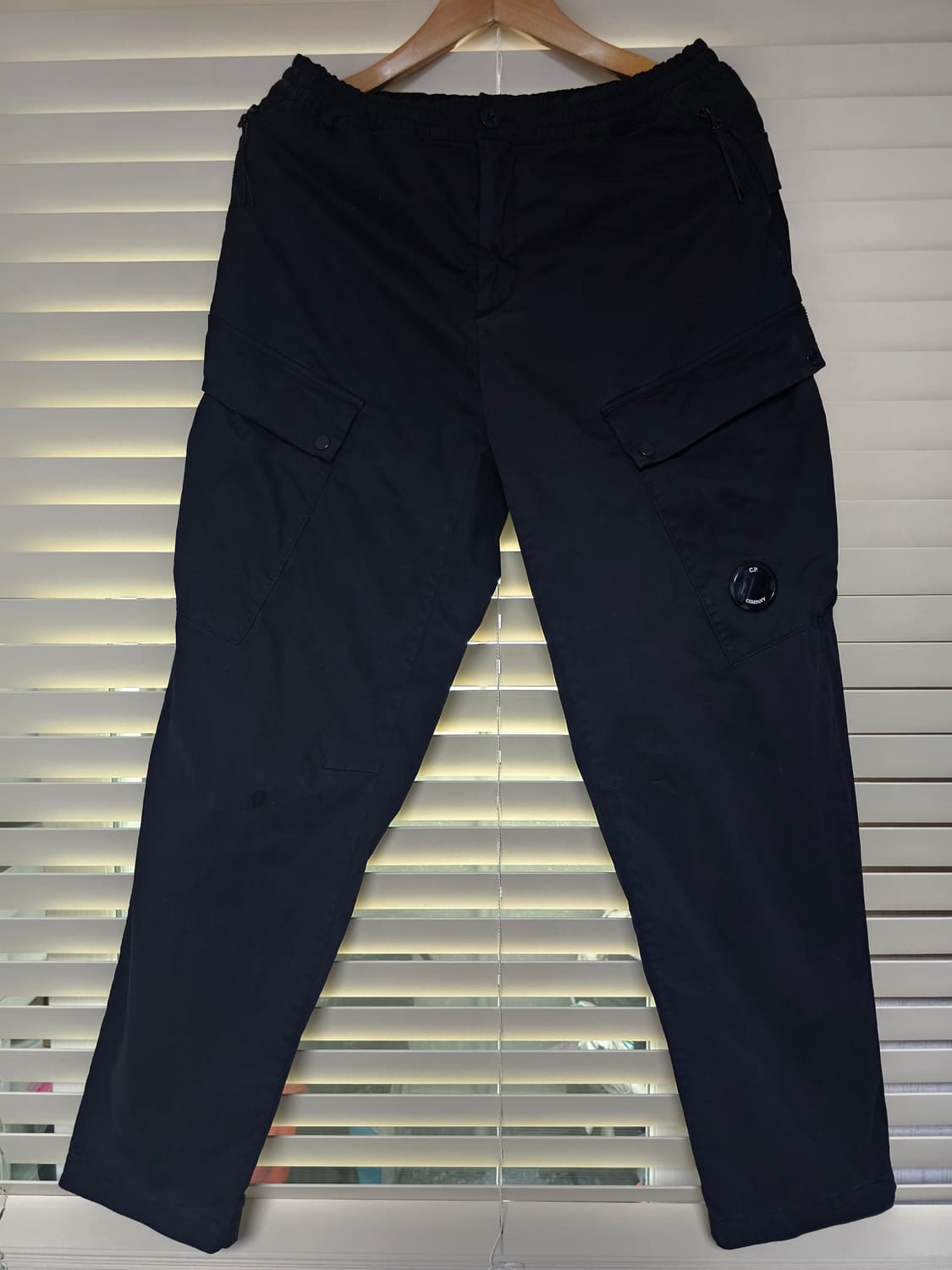 C.P.컴퍼니 블랙 카고팬츠 50 상품이미지1