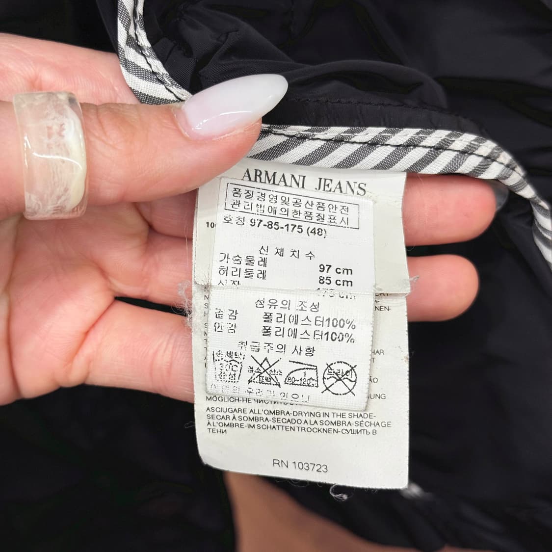 아르마니 진스 나일론 하이넥 필드 자켓 AJ 로고 각인 버튼 디테일 블랙 상품이미지8