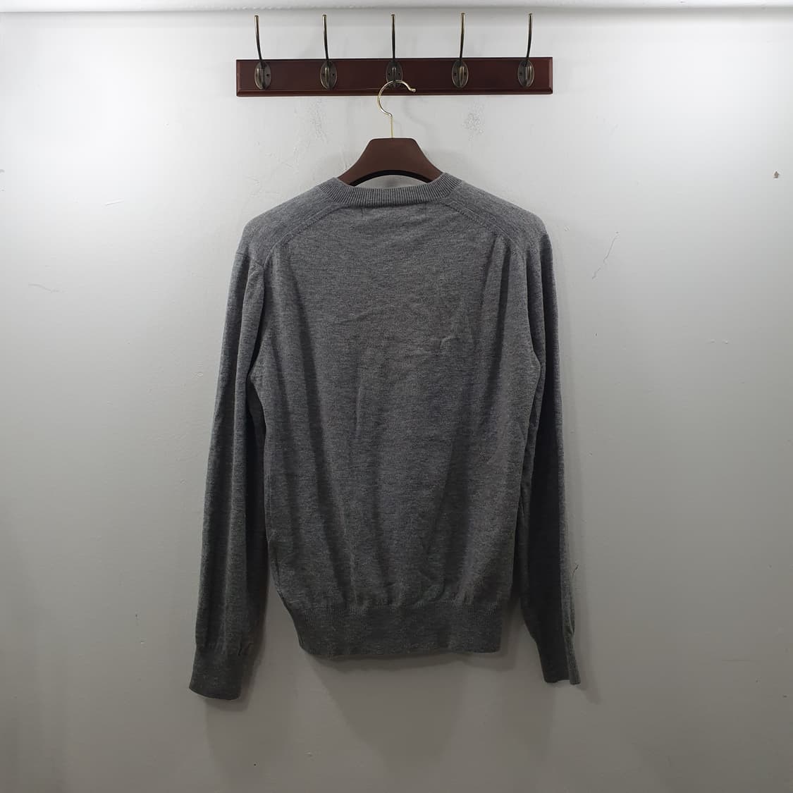 L 꼼데가르송 남성 그레이 블랙와펜 얇은 브이넥 니트 스웨터 상품이미지7
