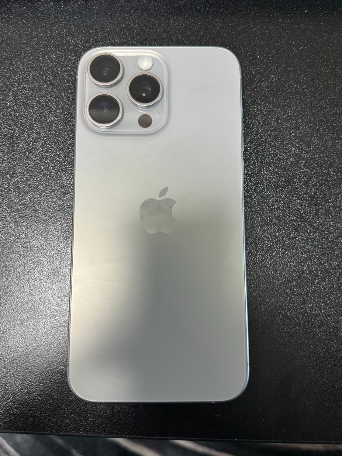 아이폰15프로맥스 256기가 네츄럴티타늄 상품이미지2