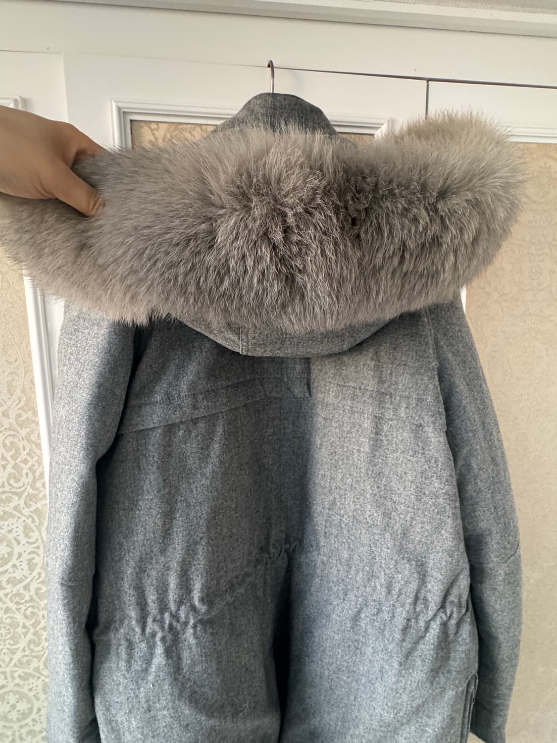 맨온더분 폭스퍼 울 구스다운 패딩 / 그레이 / 50 상품이미지9