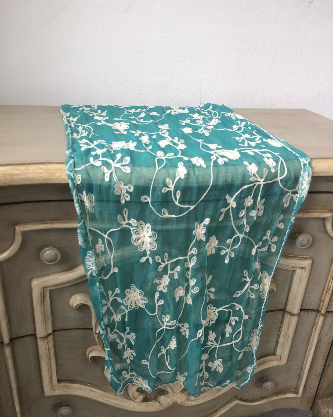 embroidery pattern point scarf 상품이미지3