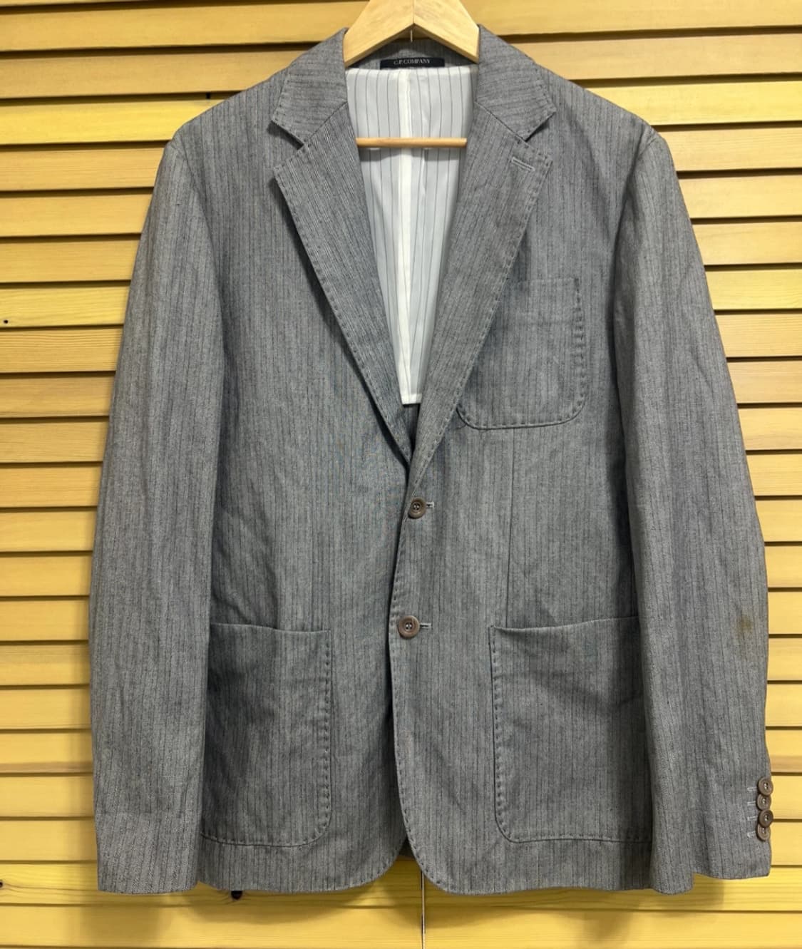 씨피컴퍼니 남성 스트라이프코튼자켓

 상품이미지1