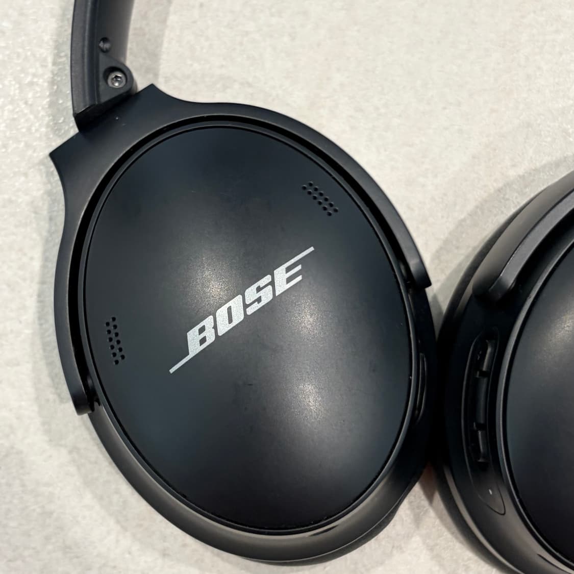 보스 QC45 블랙 노이즈캔슬링 헤드셋 상품이미지4