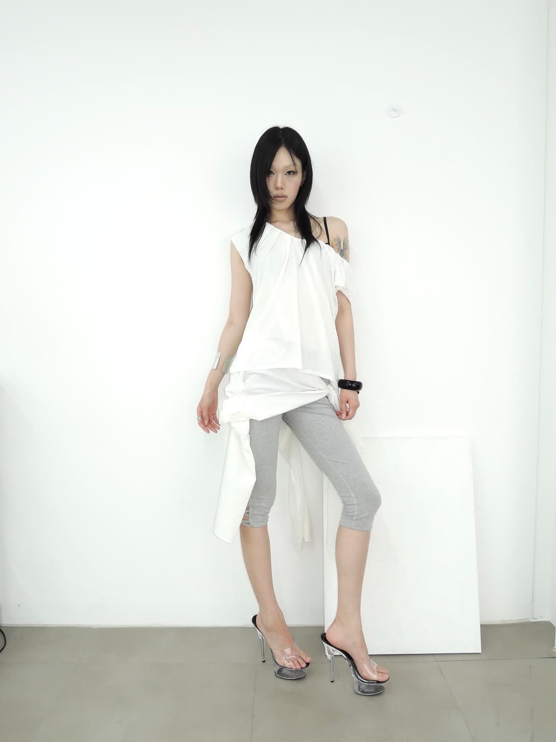 White Draped Pleated Gather Top 상품이미지1