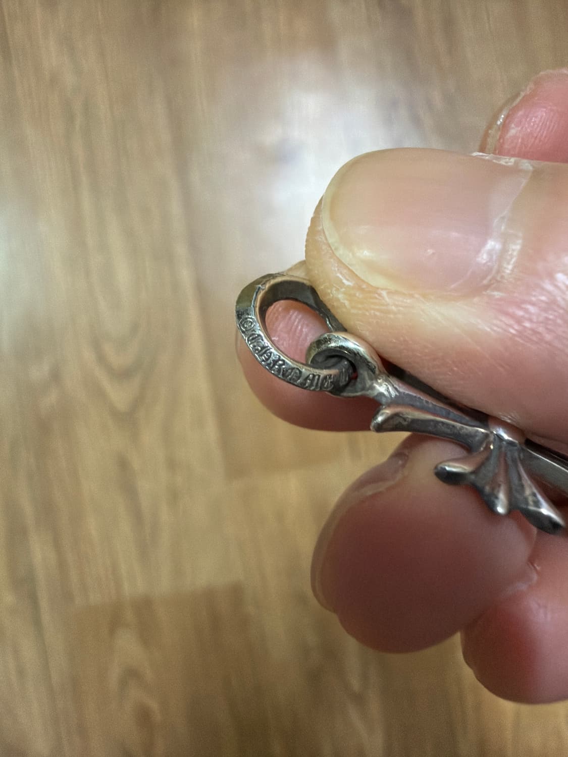 크롬하츠 타이니 크로스 참 상품이미지6