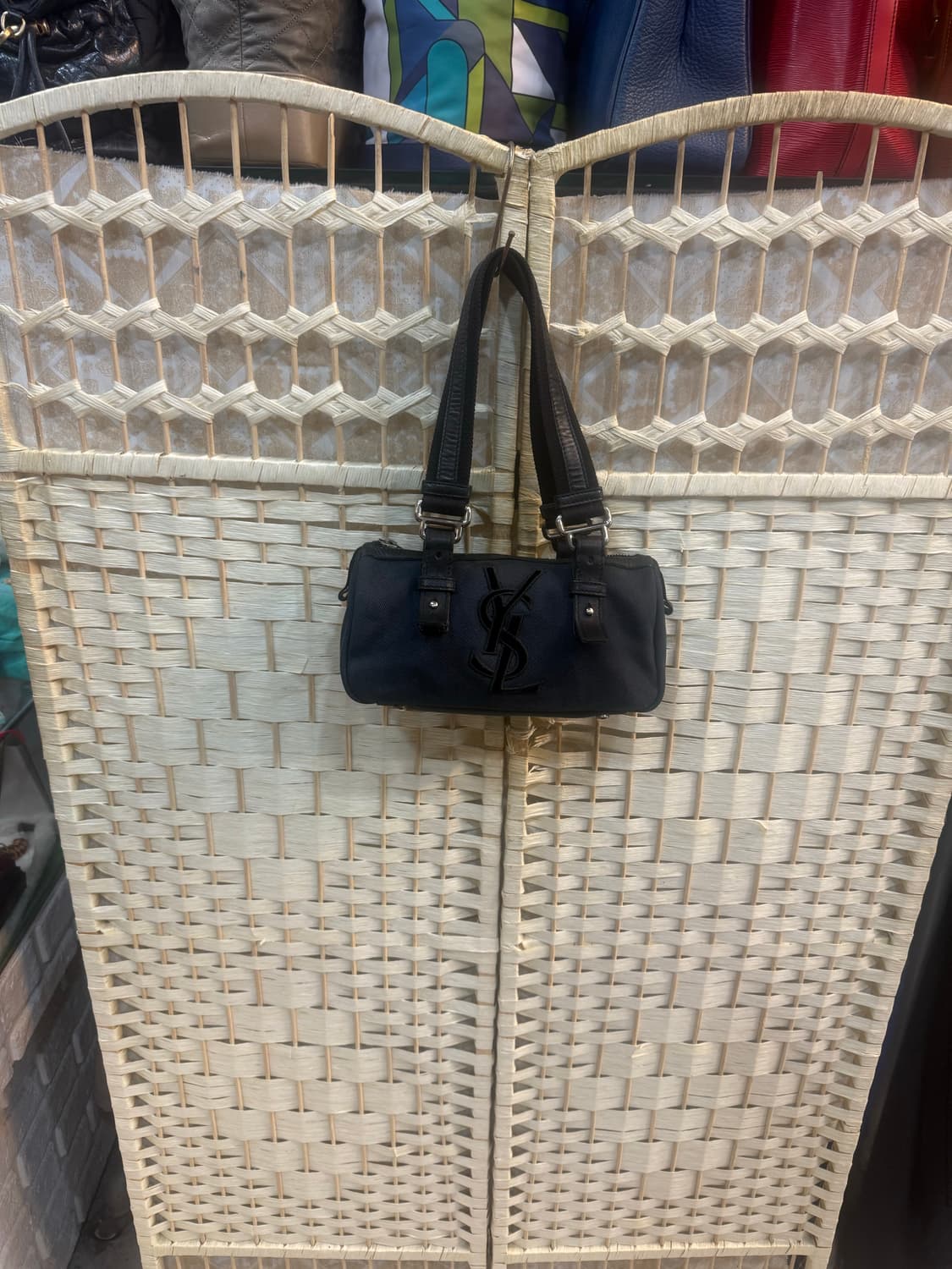 정품 생로랑 캔버스 미니 토트백 팝니다 상품이미지1