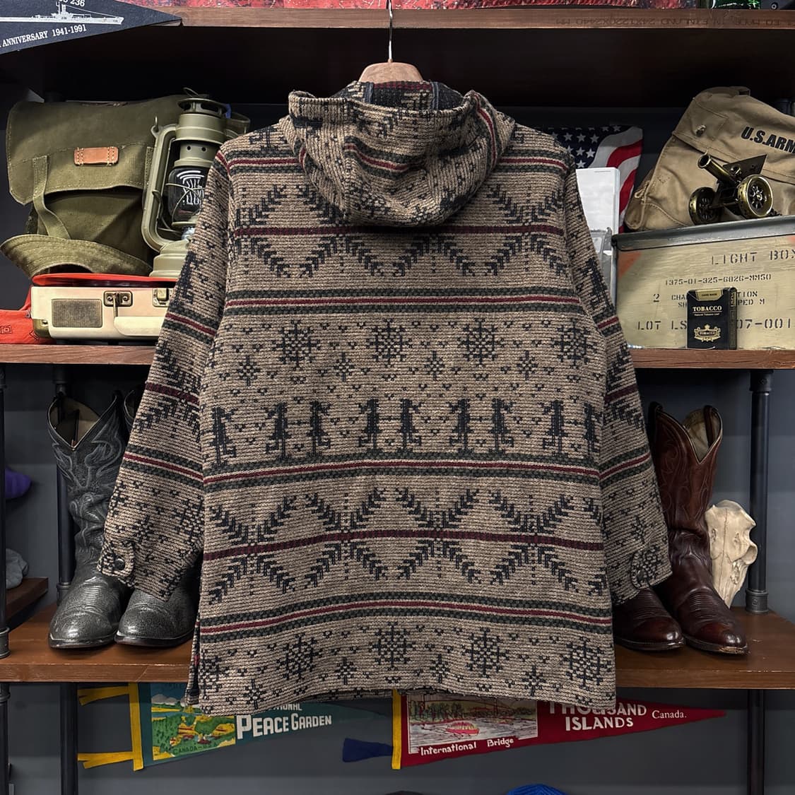 울리치 브랜치 휴먼 패턴 울 블랭킷 후드 니트집업 N365 상품이미지2