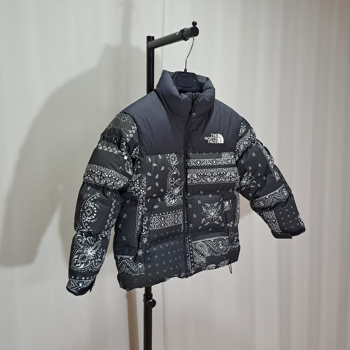 (택포 아동) 노스페이스 키즈 눕시 페이즐리 패딩 130 B589 상품이미지4