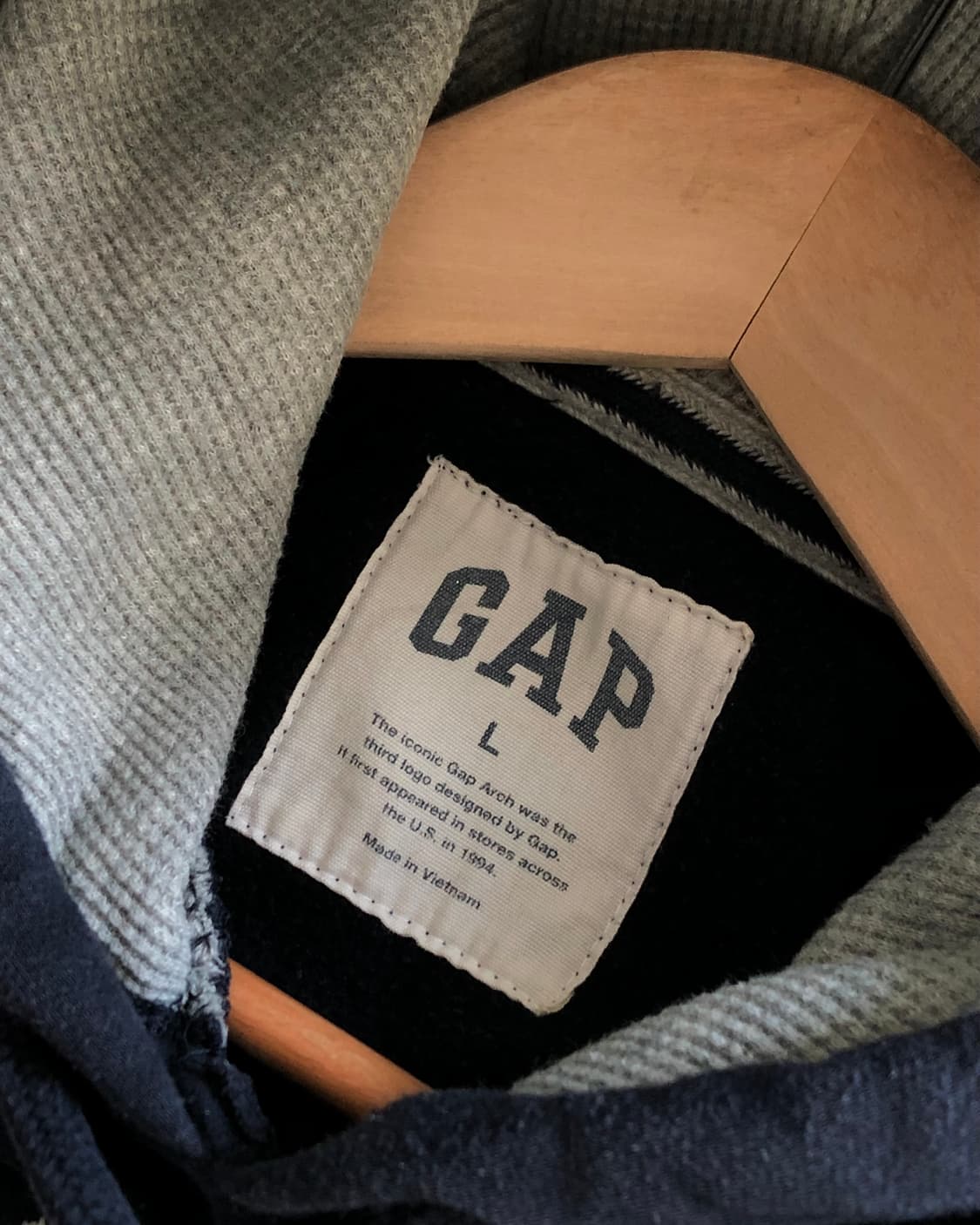 GAP 갭 네이비 컬러 로고 후드티 상품이미지3