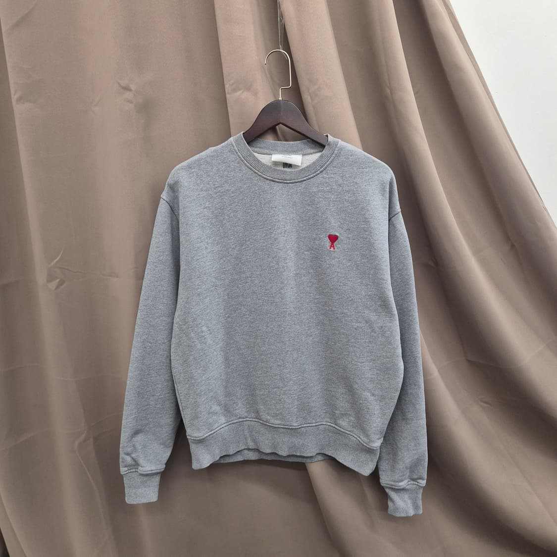 아미 스몰 하트 로고 맨투맨 M 상품이미지1