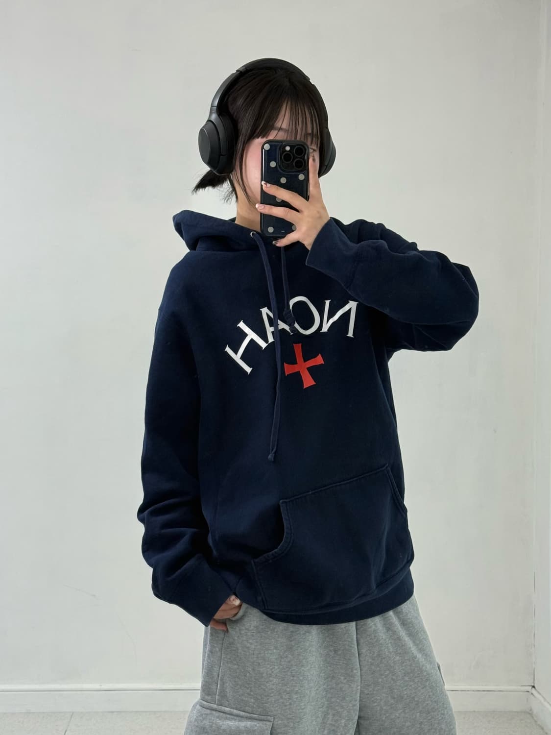 노아 네이비 후드티 상품이미지1