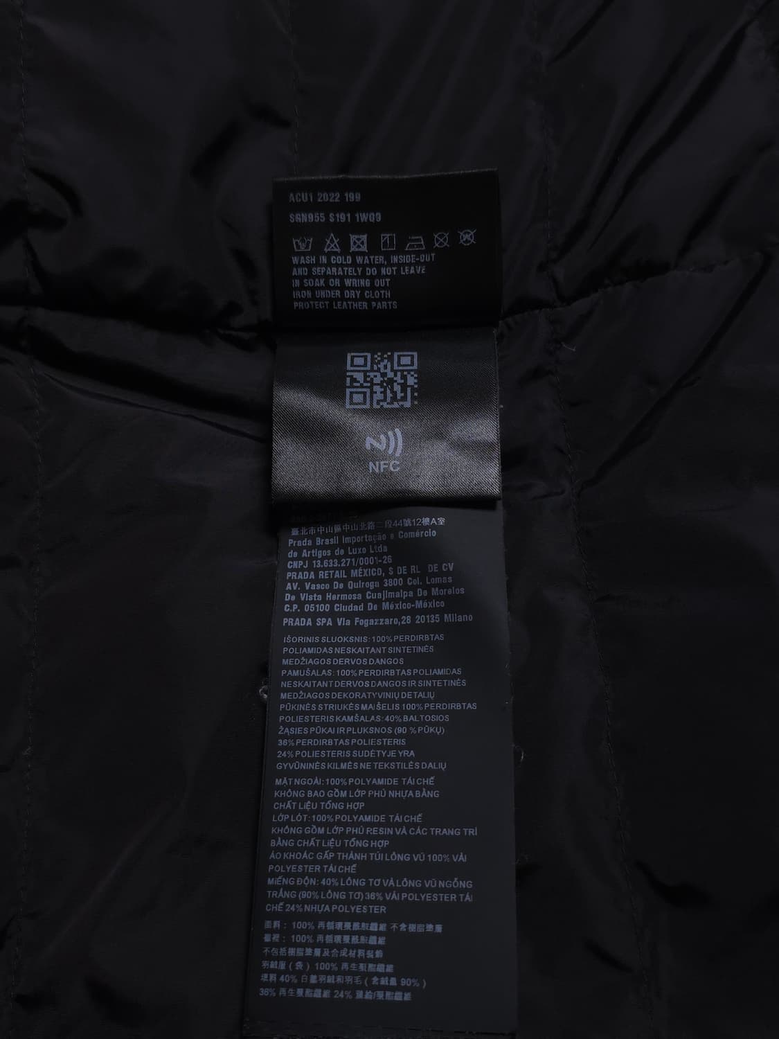 [54] 프라다 리나일론 패딩 자켓 블랙(SGN955) 상품이미지9