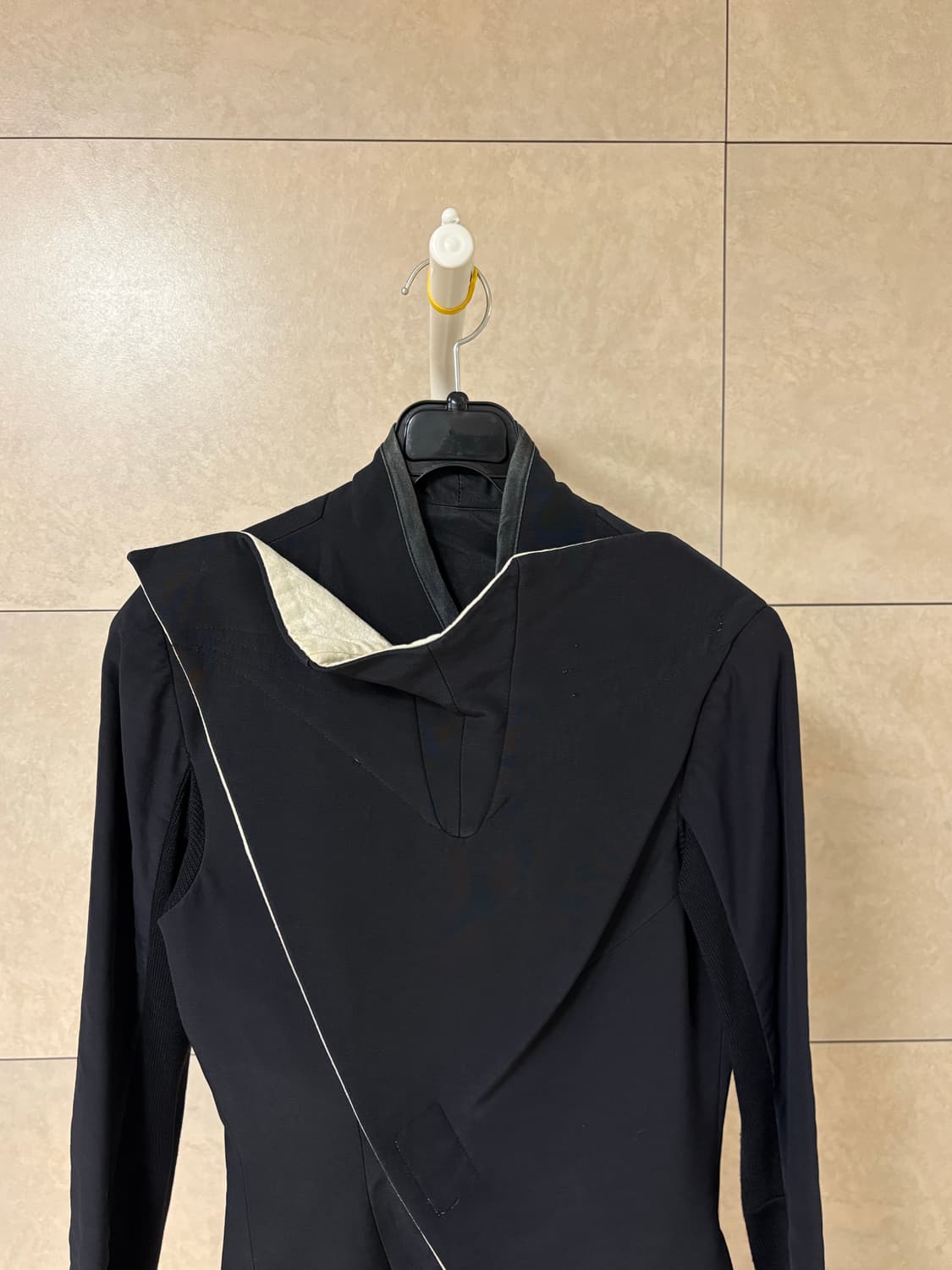 릭오웬스 06FW 사선 펜싱 자켓 상품이미지3