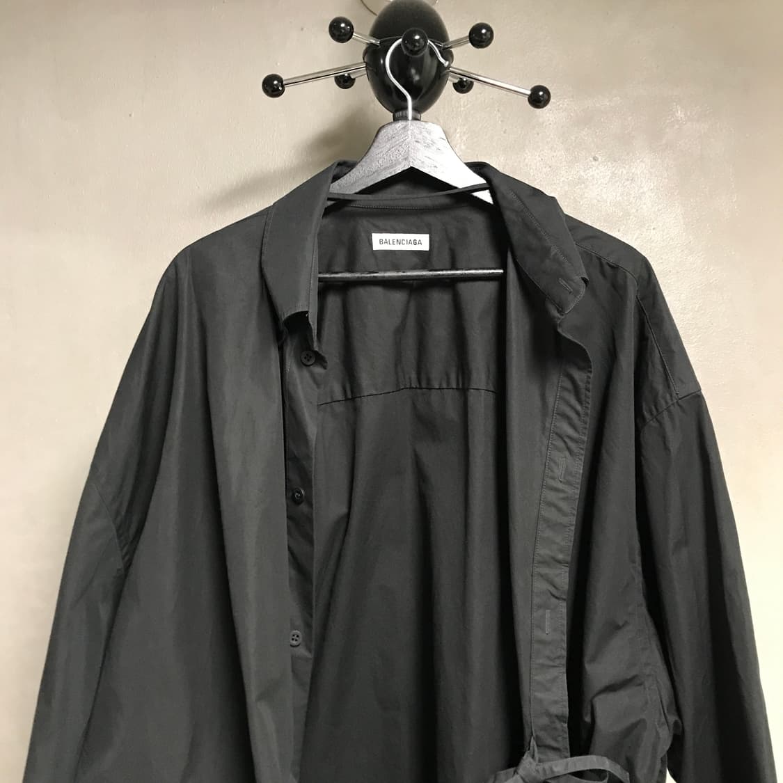 발렌시아가 블랙 셔츠 34 상품이미지2