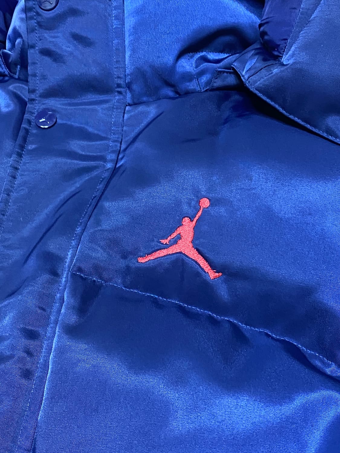 슈프림 조던 퍼피 패딩 네이비 L 상품이미지2