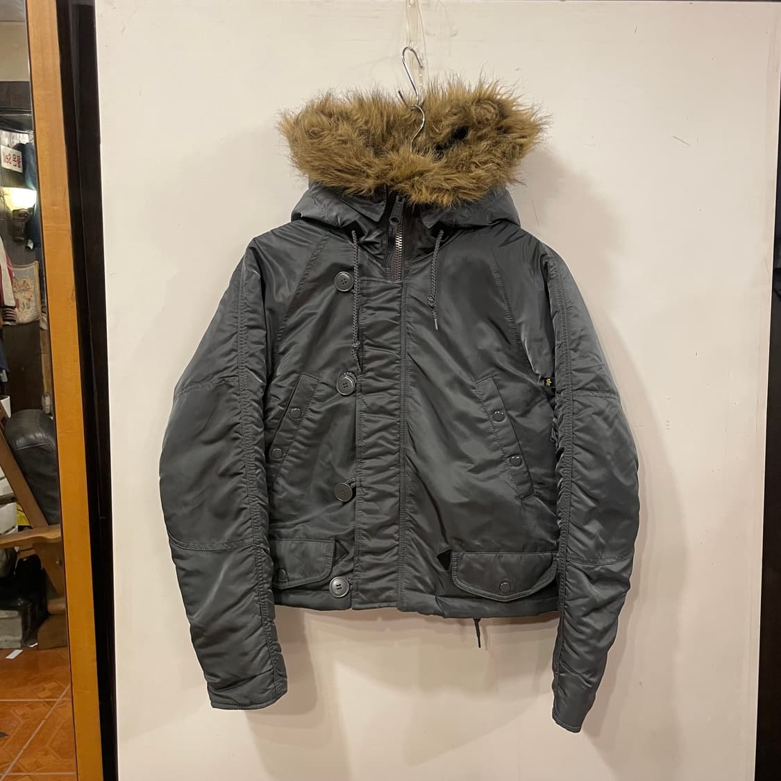 알파인더스트리 리메이크 크롭봄버 XS 상품이미지3