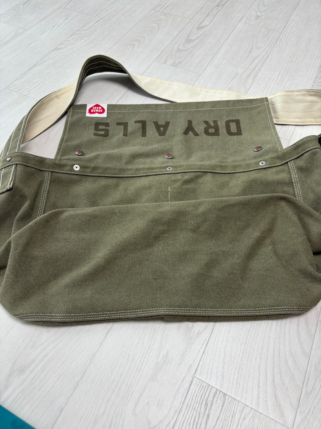 휴먼메이드 메일백 카키  상품이미지7