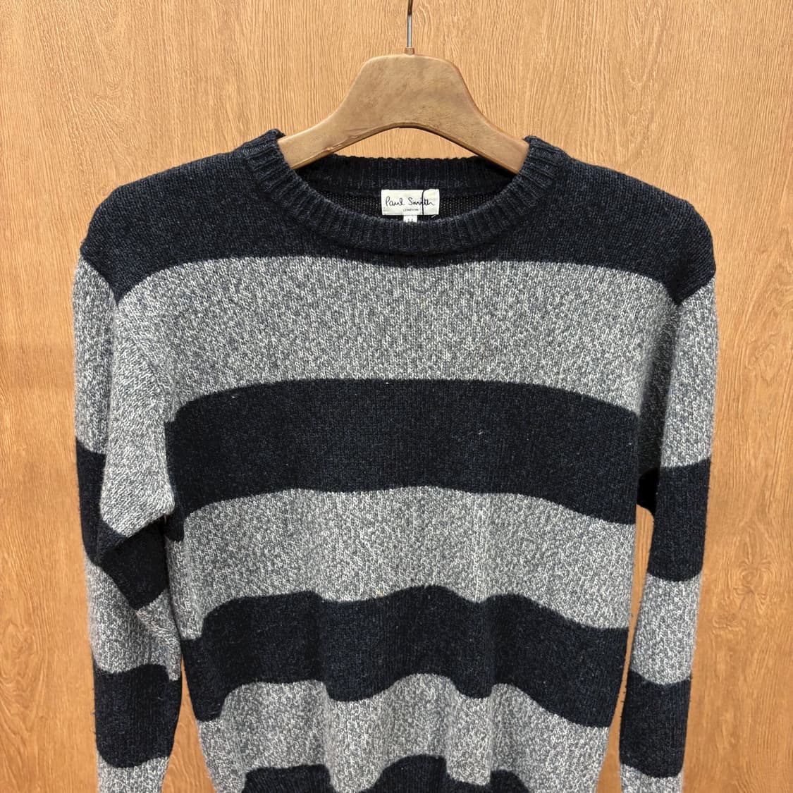 폴스미스 울 블렌드 긴팔 니트 와이드 스트라이프 패턴 디테일 블랙 그레이 상품이미지4