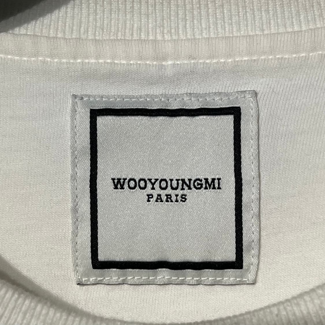 (48) 우영미 백로고 그래픽 맨투맨 화이트 상품이미지4