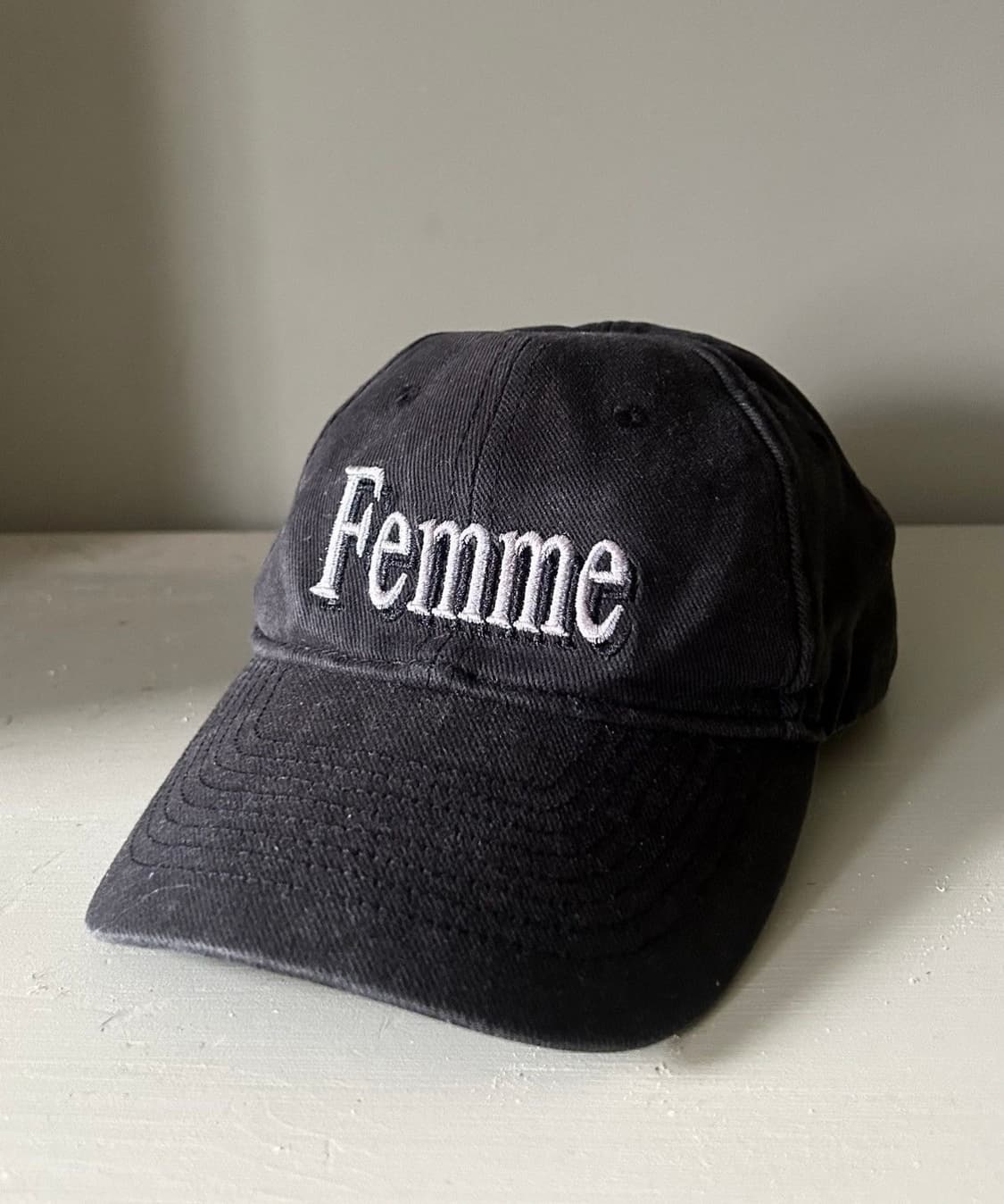 발렌시아가 FEMME 볼캡 2017 aw17 상품이미지1