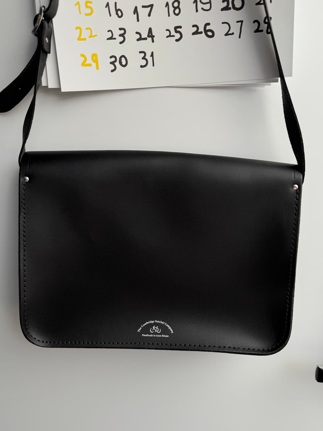 더 캠브리지 사첼백 블랙 13인치 상품이미지3