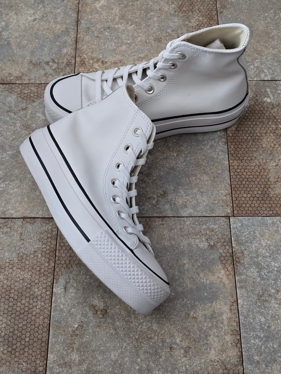 (220)컨버스 척테일러 올스타 리프트 레더 하이 상품이미지6