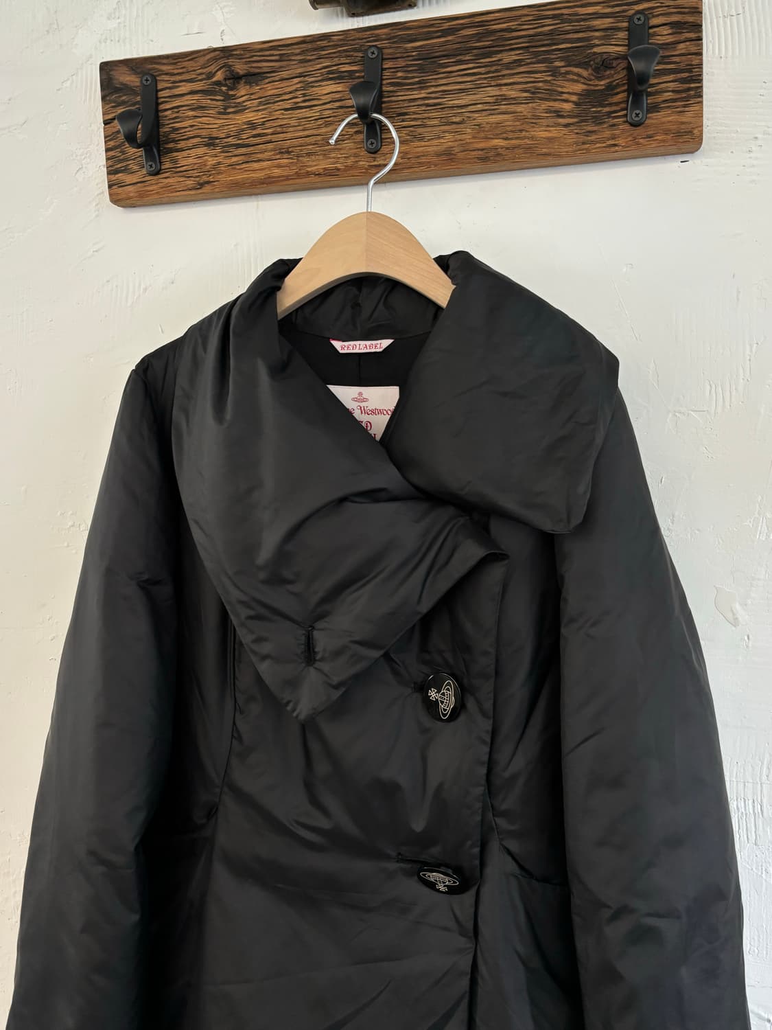 Vivienne Westwood 비비안웨스트우드 레드라벨 블랙 롱패딩 상품이미지5