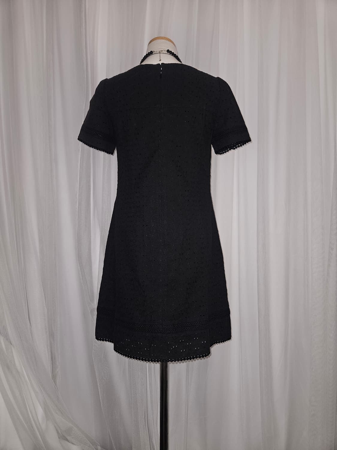 emilyan 공겜여주 펀칭레이스 히메 블랙 원피스 상품이미지3