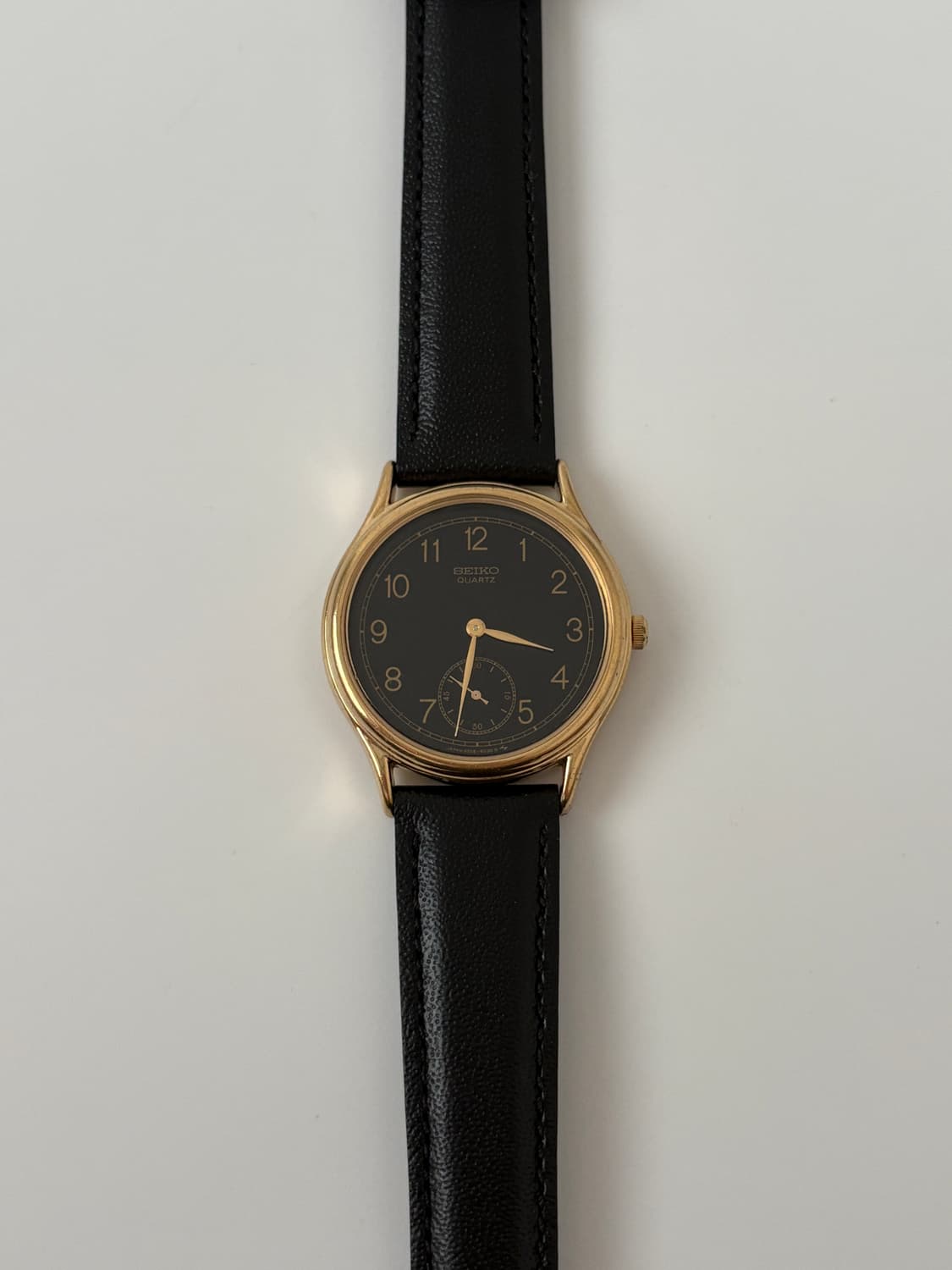 80s black dial small seconds gold quartz 상품이미지4