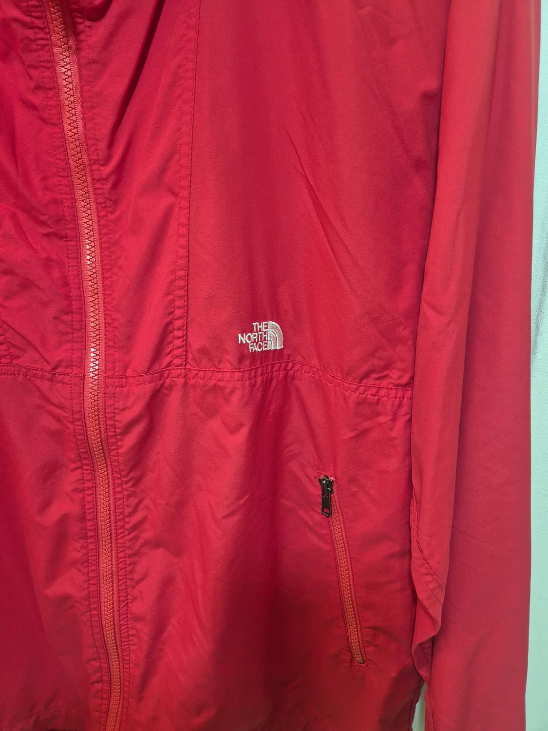 노스페이스 바람막이 빨간색 110 
사이즈   상품이미지3