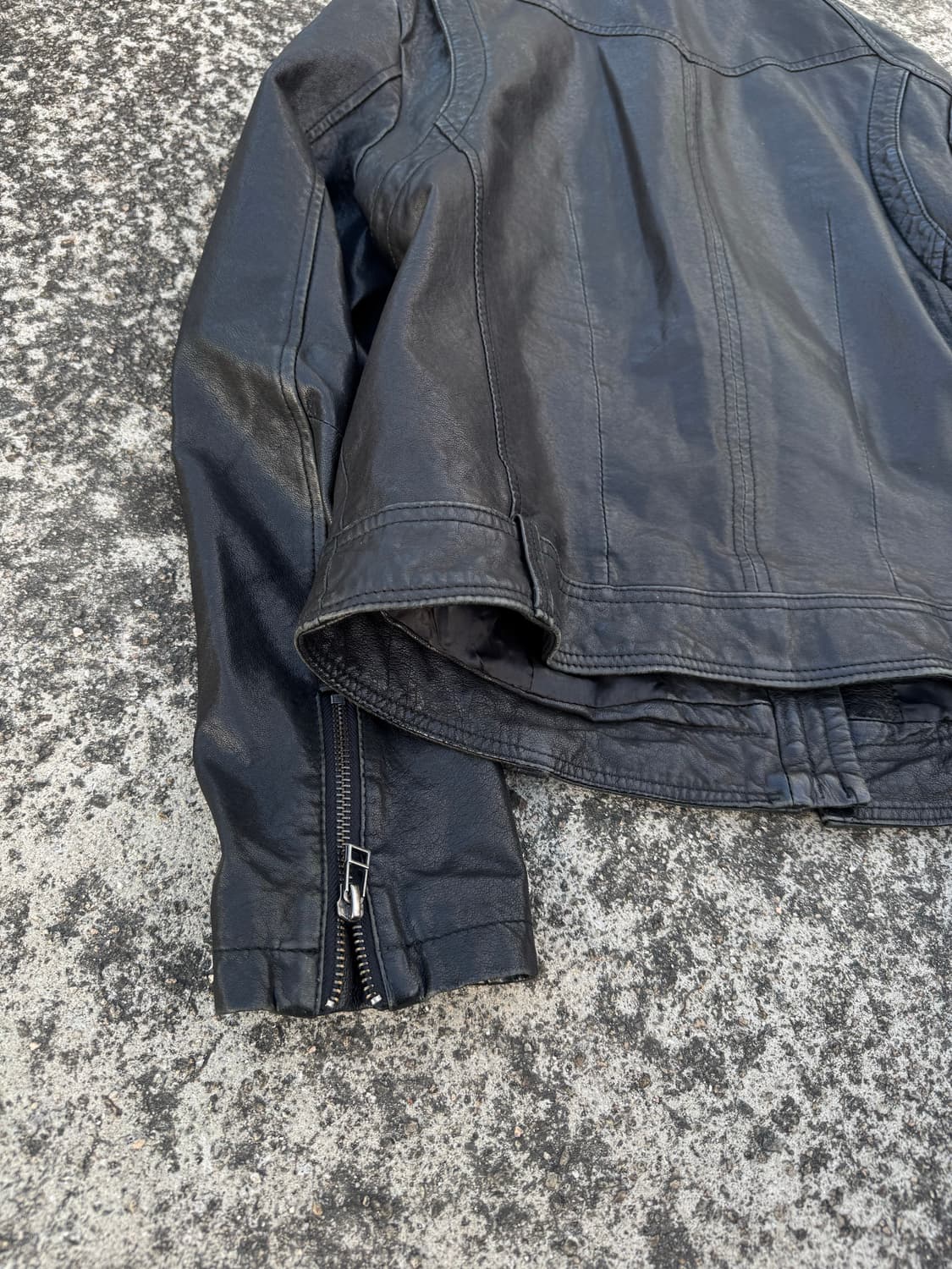 Multi-Pocket Leather Jacket 상품이미지4