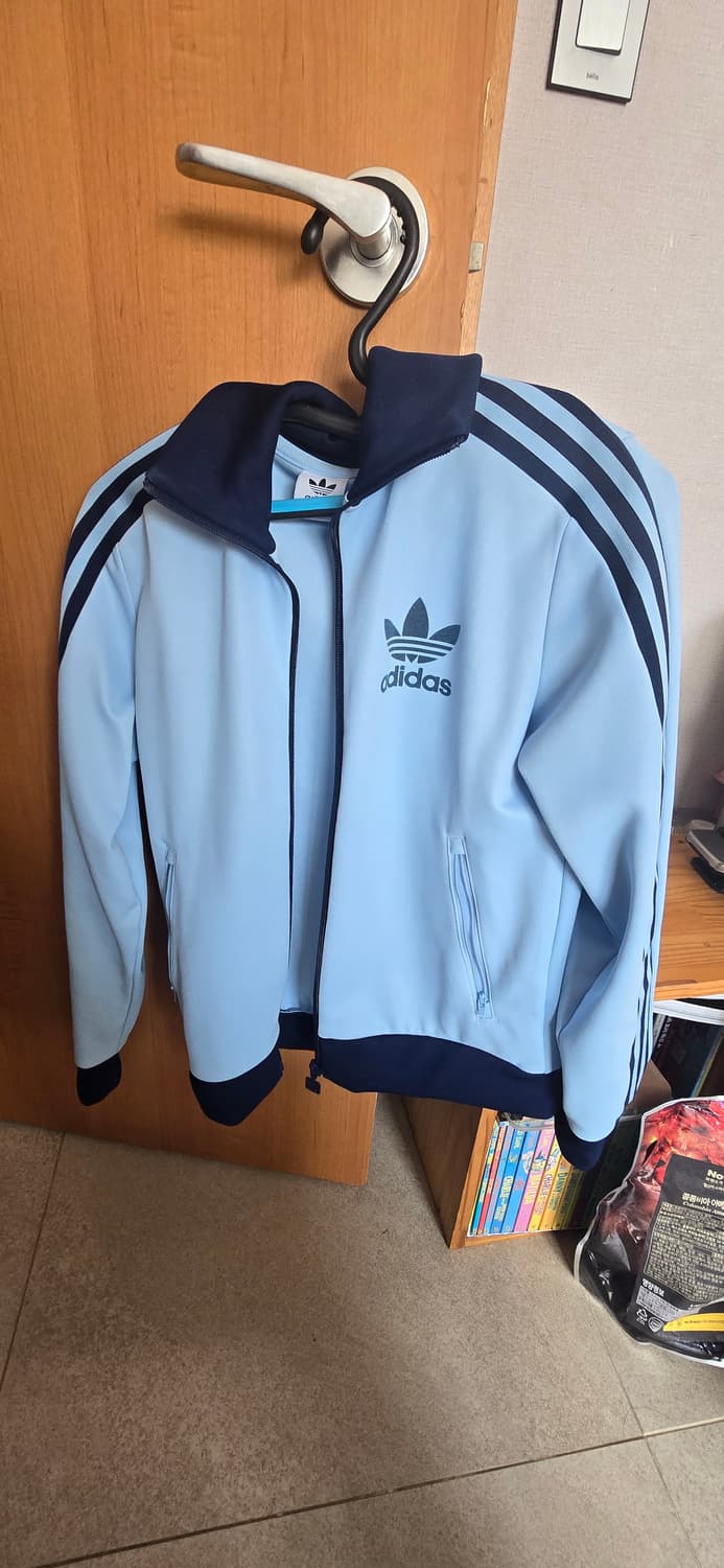 배송비 포함) 아노깔 아디다스 클래식 트랙탑 하늘색 상품이미지1