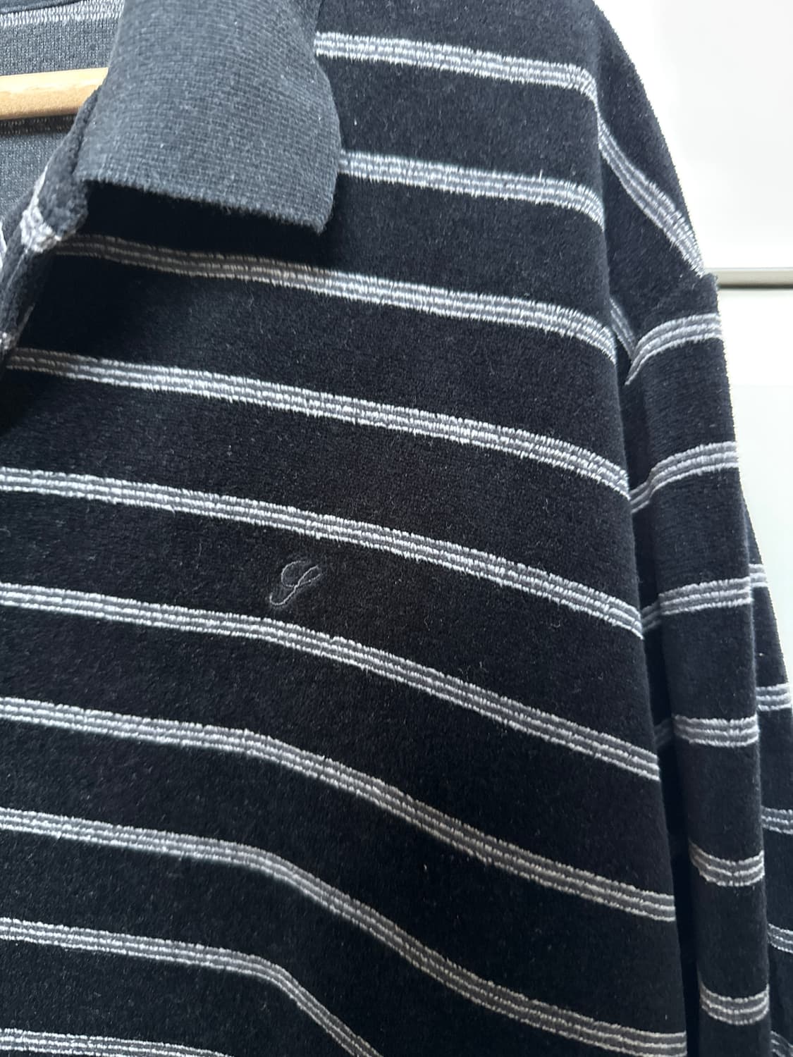 슈프림 스트라이프 벨뱃 카라티 상품이미지3