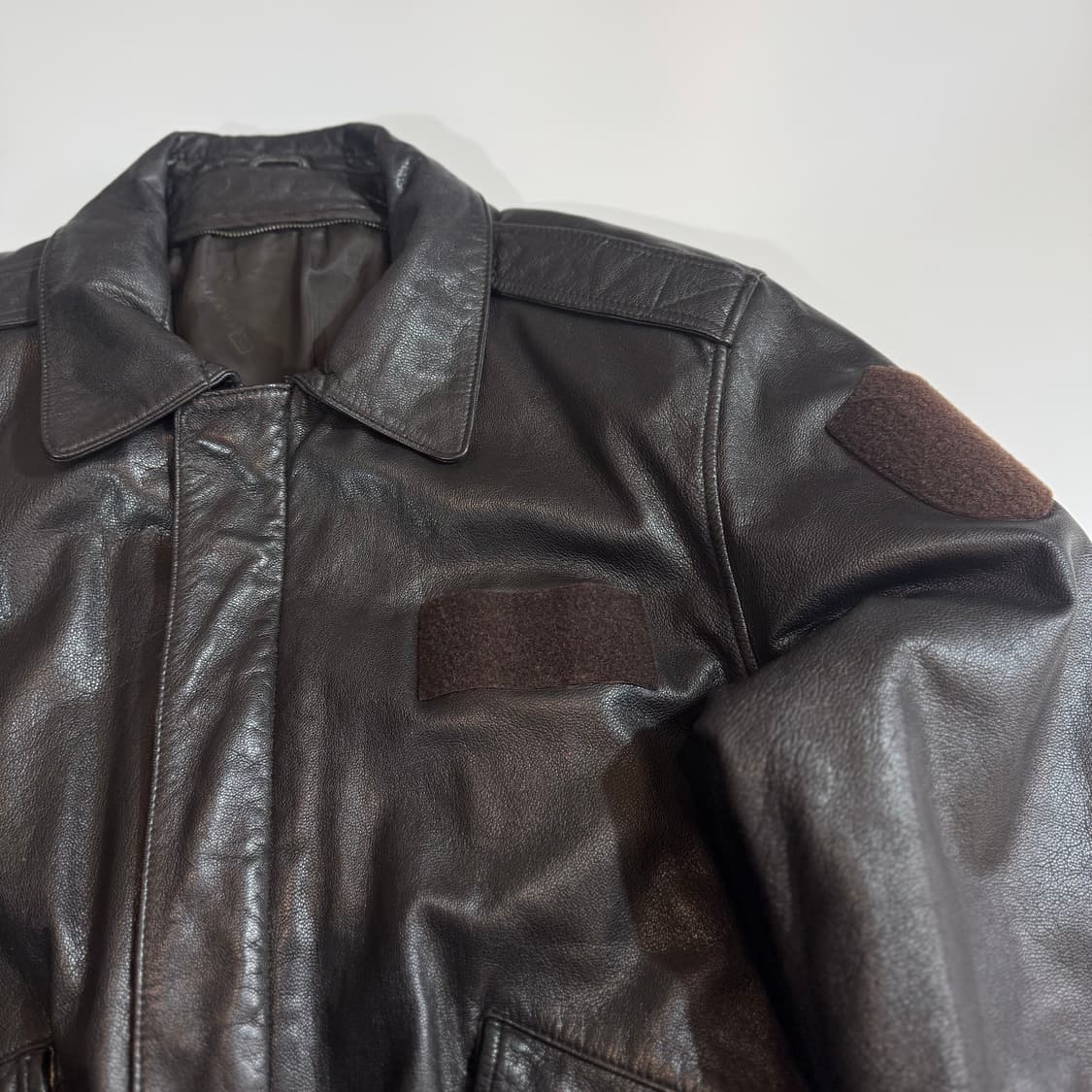 블랙 가죽 봄버 자켓 상품이미지2