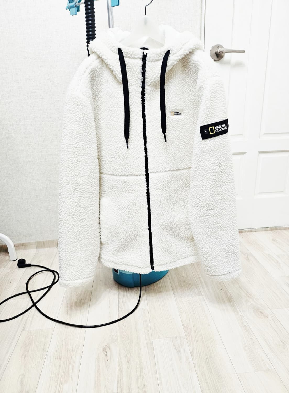 (105)XL ☆초대장급☆ 내셔널지오그래픽 [화이트] 쉐르파 후리스점퍼 상품이미지1