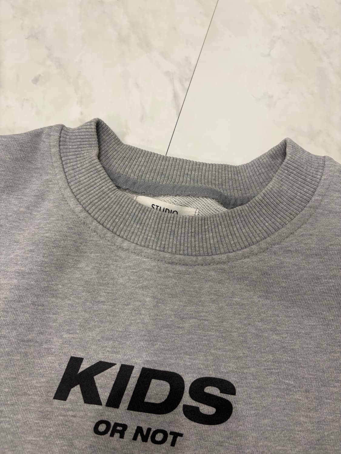 studio tomboy 프론트빅일러스트맨투맨 상품이미지3