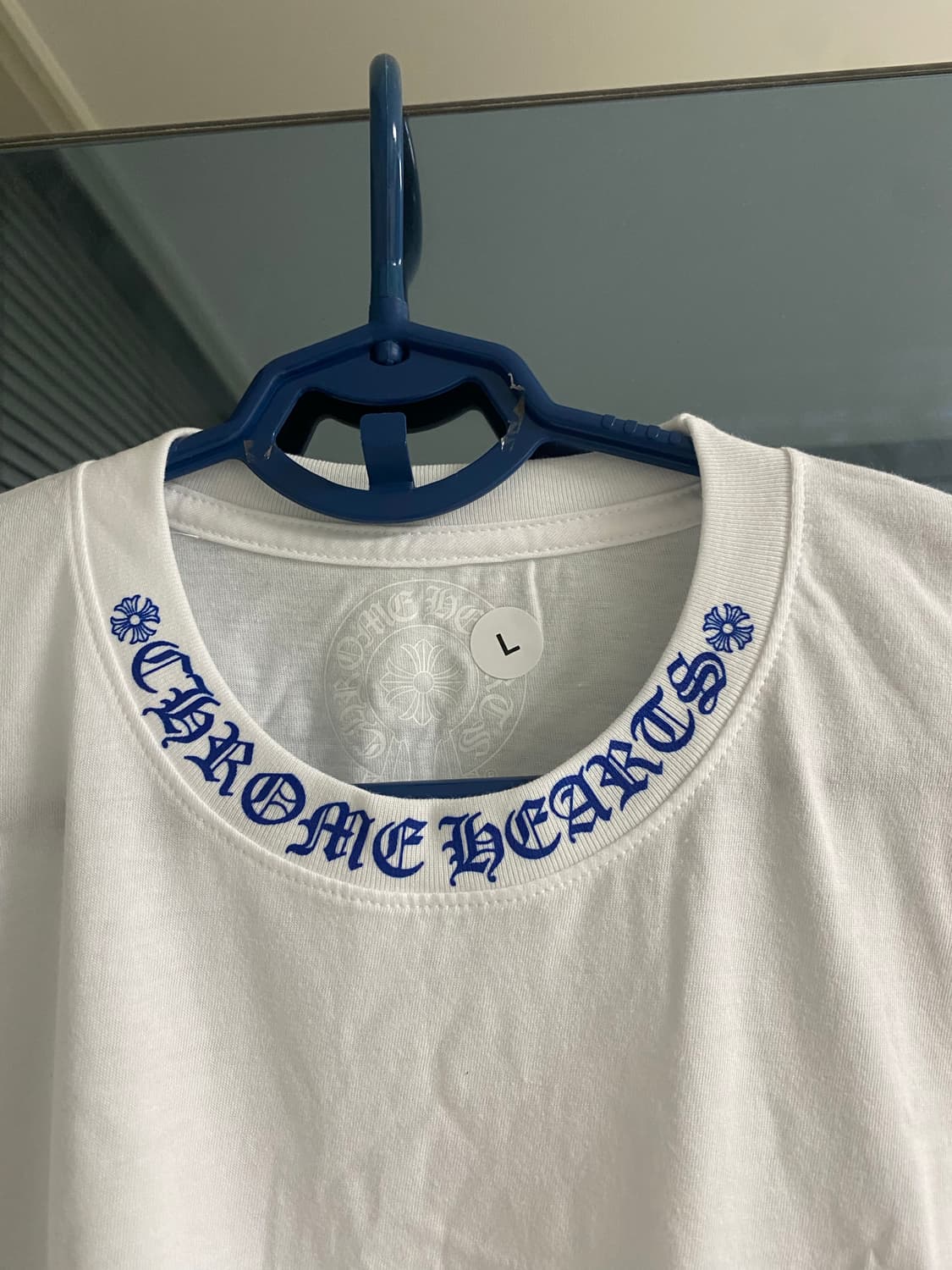(25신상/새제품/L) 크롬하츠 넥 레터 로고 반팔티 상품이미지3
