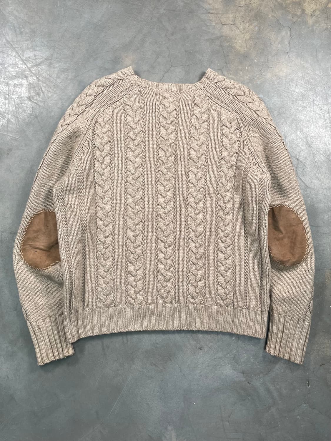 폴로 꽈배기 엘보 패치 니트 상품이미지3