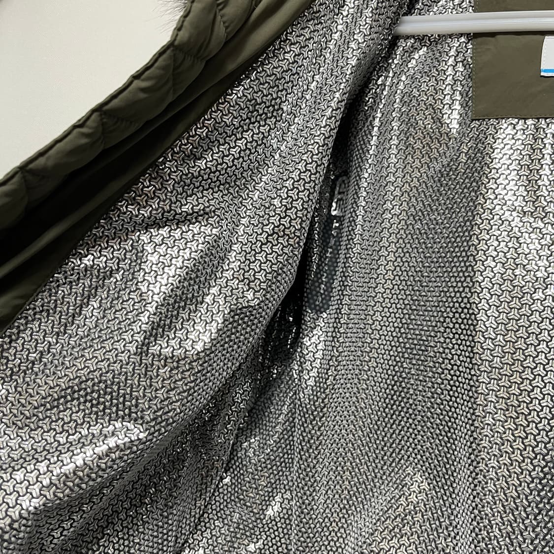 콜롬비아 옴니히트 구스다운 패딩 카키m 상품이미지4